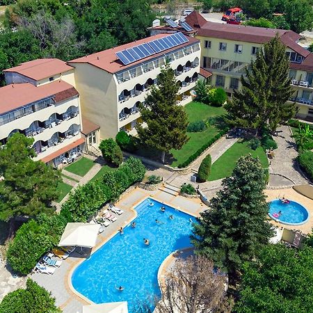 Hotel Naslada Балчик Экстерьер фото