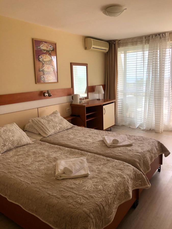Hotel Naslada Балчик Экстерьер фото