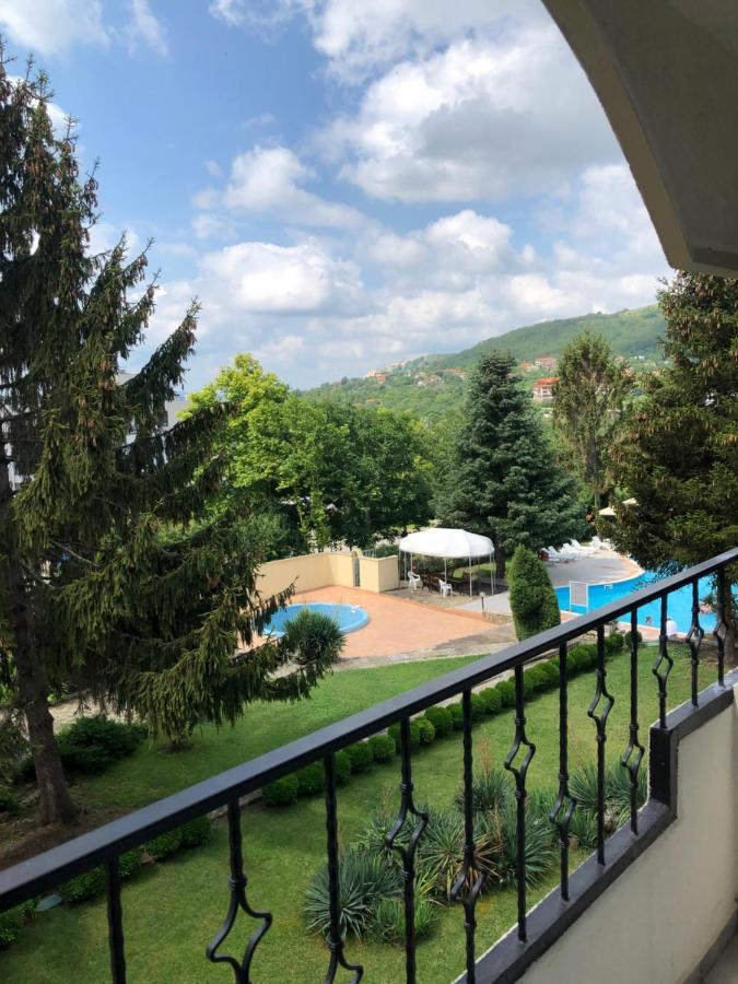 Hotel Naslada Балчик Экстерьер фото