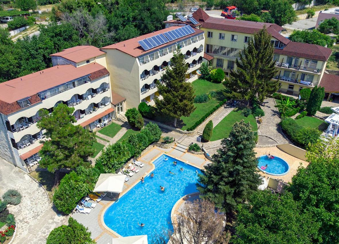 Hotel Naslada Балчик Экстерьер фото